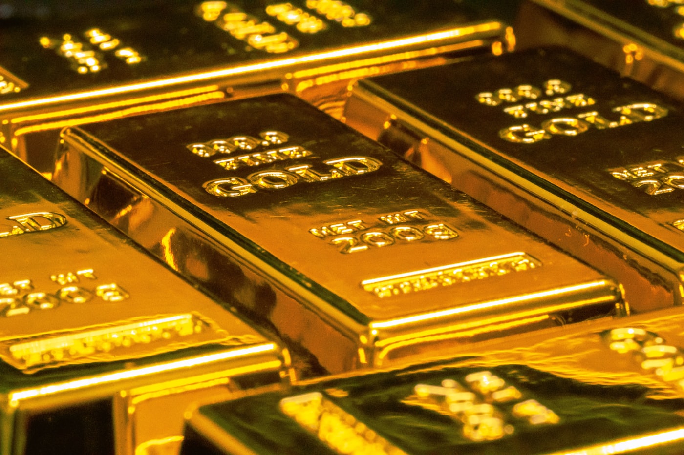 Launching global gold savings plans